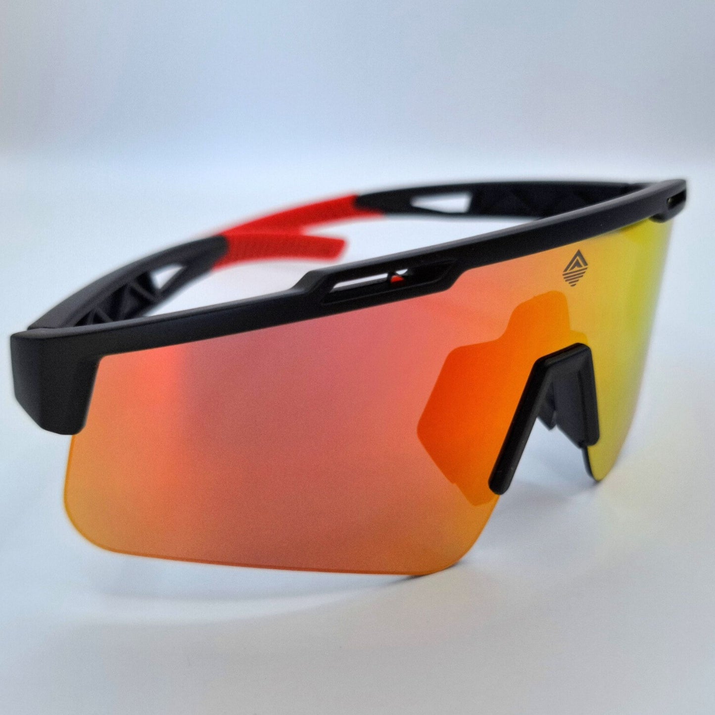 gafas running, gafas hyrox, gafas correr, gafas de sol deportivas hombre, gafas correr mujer, lentes polarizadas, lentes fotocromaticas, proteccion uv, gafas de sol comodas, gafas de sol aerodinamicas 